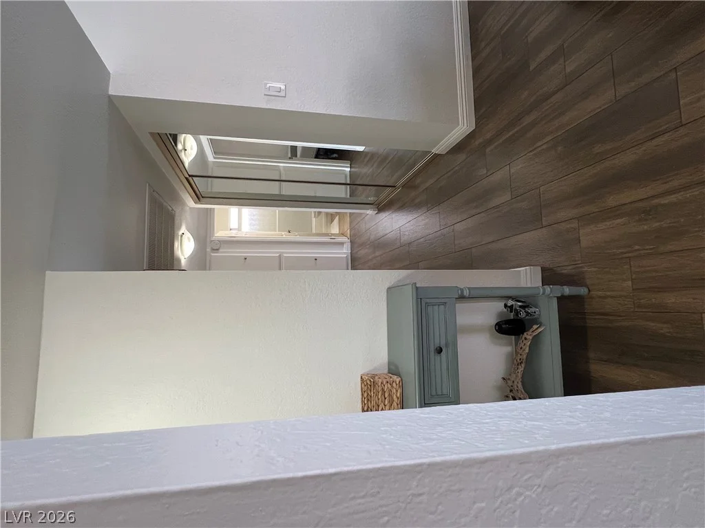 3956 Clear View, Las Vegas, NV 89121