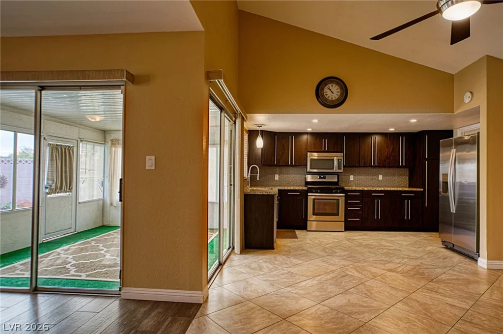 3956 Clear View, Las Vegas, NV 89121