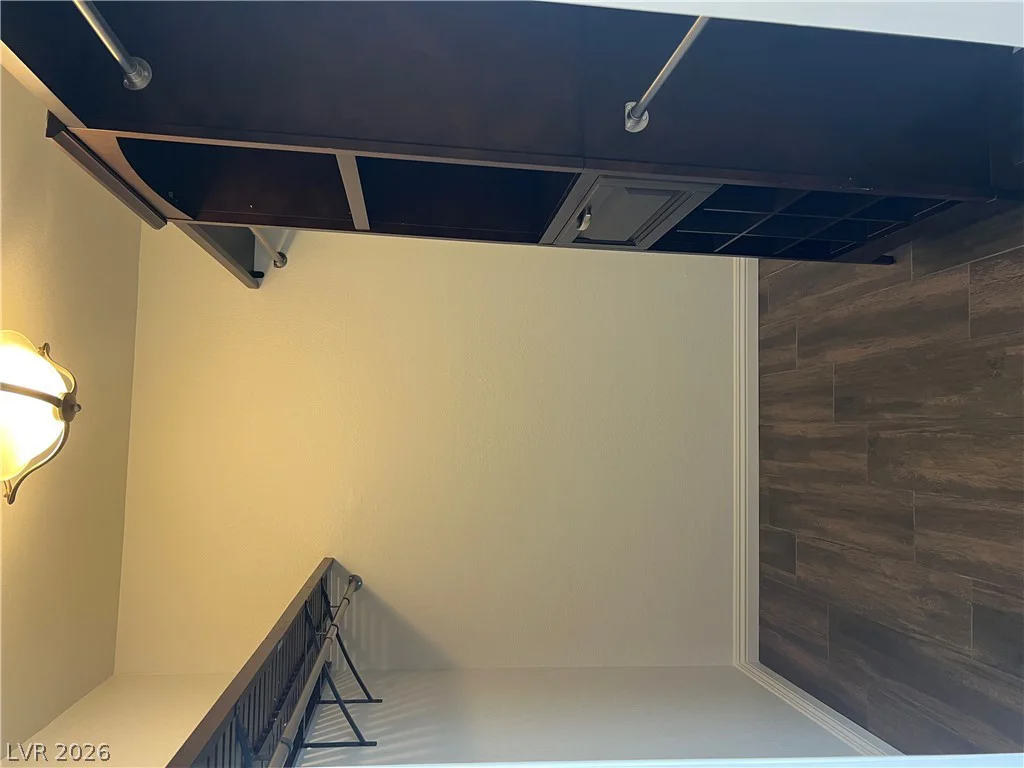 3956 Clear View, Las Vegas, NV 89121
