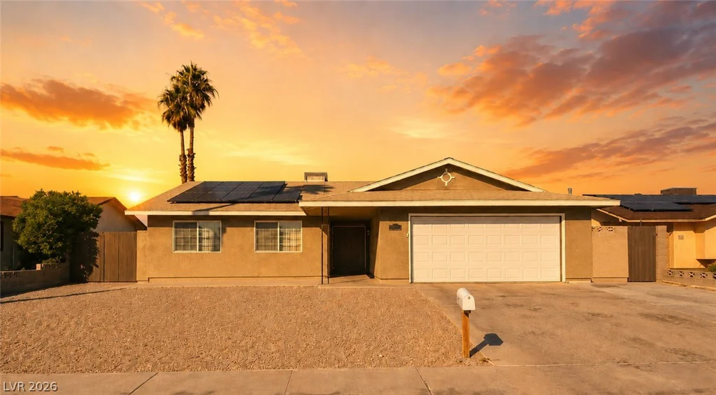 912 Alan Shepard, Las Vegas, NV 89145