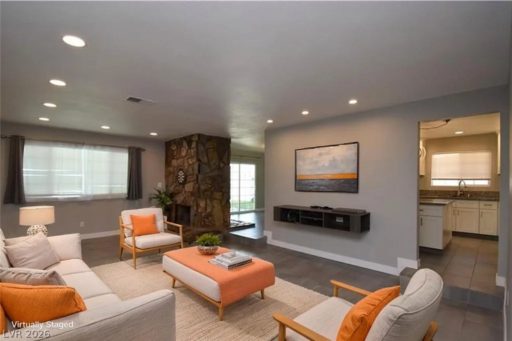 912 Alan Shepard, Las Vegas, NV 89145
