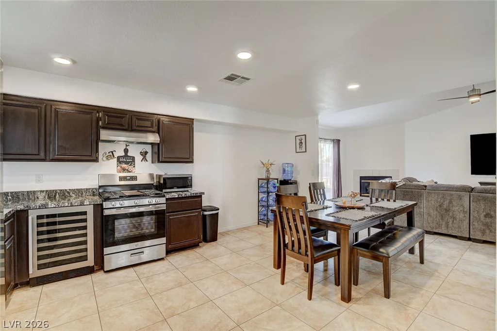 4834 Spring Falls, North Las Vegas, NV 89031