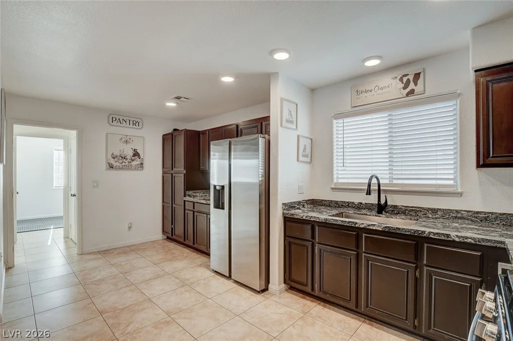 4834 Spring Falls, North Las Vegas, NV 89031
