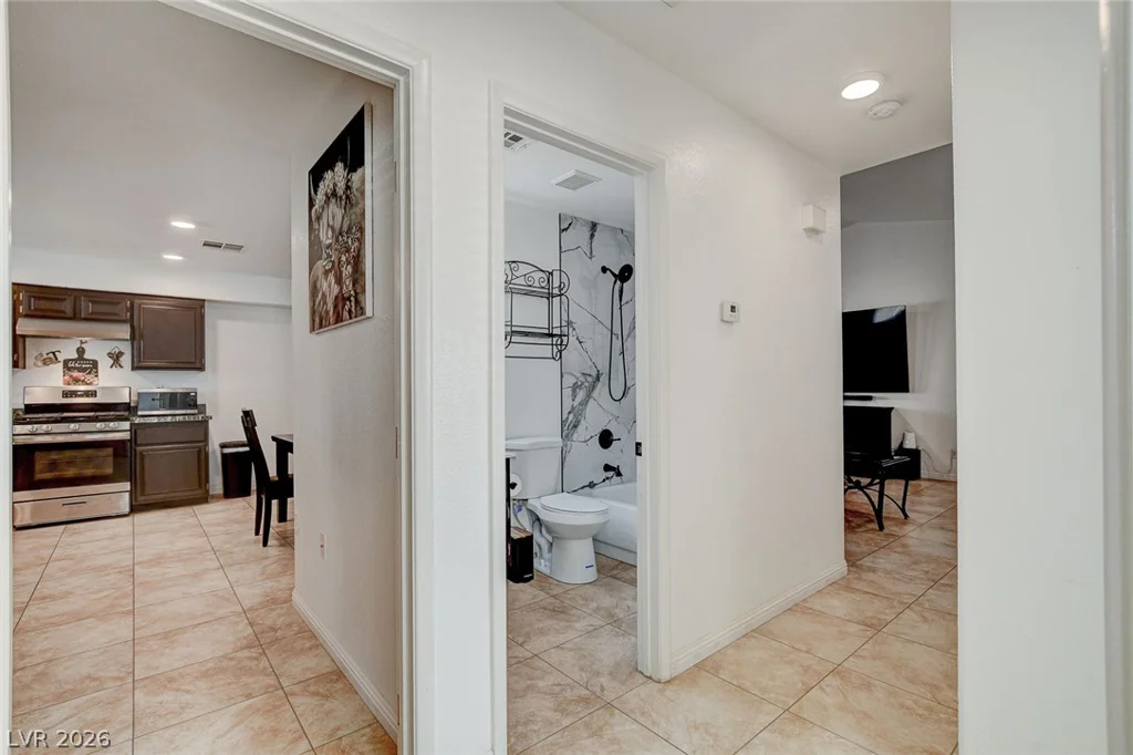 4834 Spring Falls, North Las Vegas, NV 89031