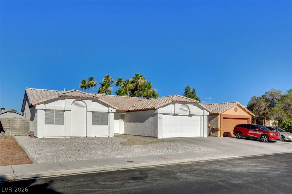 4834 Spring Falls, North Las Vegas, NV 89031