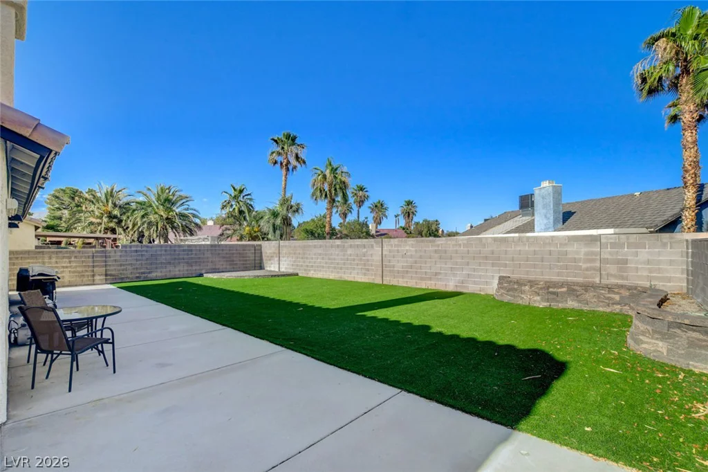 4834 Spring Falls, North Las Vegas, NV 89031
