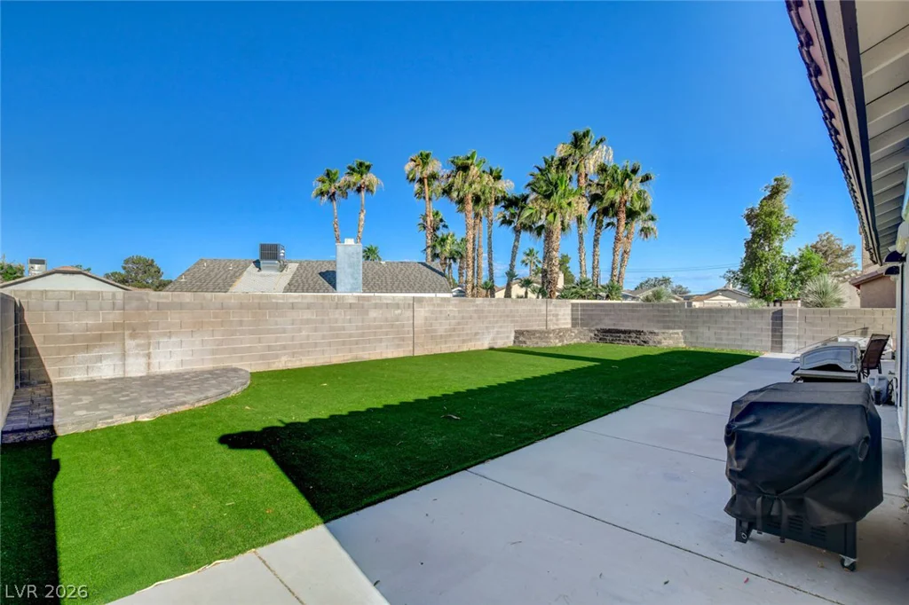 4834 Spring Falls, North Las Vegas, NV 89031