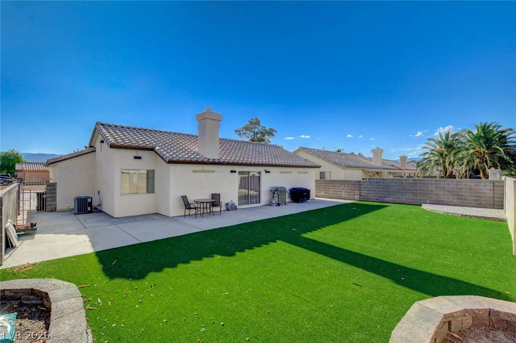 4834 Spring Falls, North Las Vegas, NV 89031
