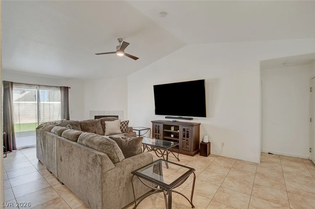 4834 Spring Falls, North Las Vegas, NV 89031