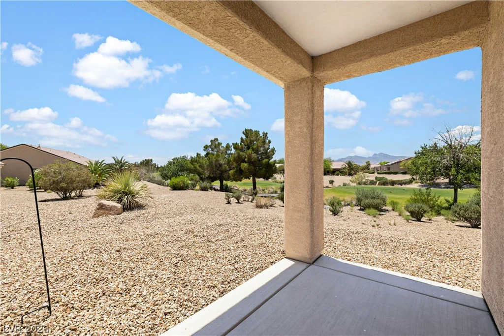 7904 Broadwing, North Las Vegas, NV 89084