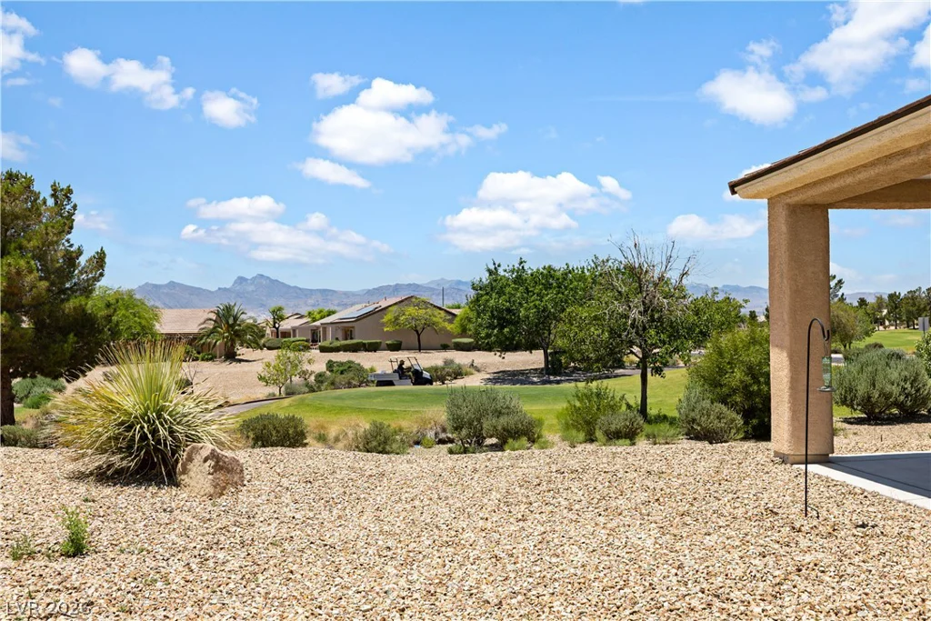 7904 Broadwing, North Las Vegas, NV 89084