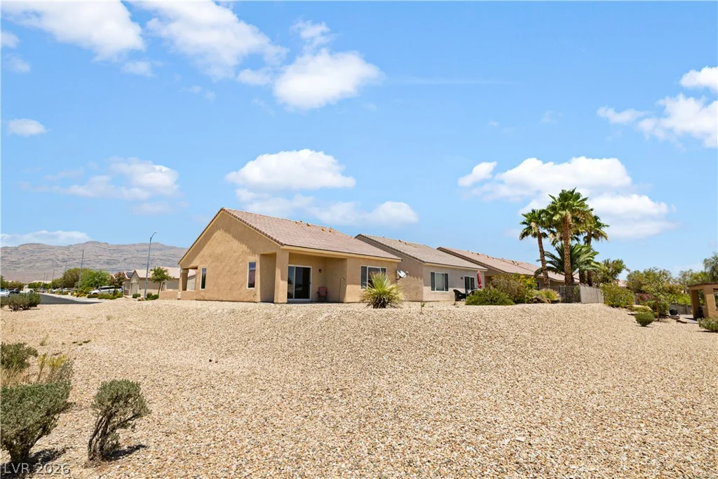 7904 Broadwing, North Las Vegas, NV 89084