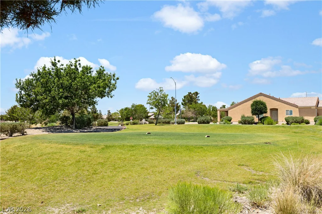 7904 Broadwing, North Las Vegas, NV 89084