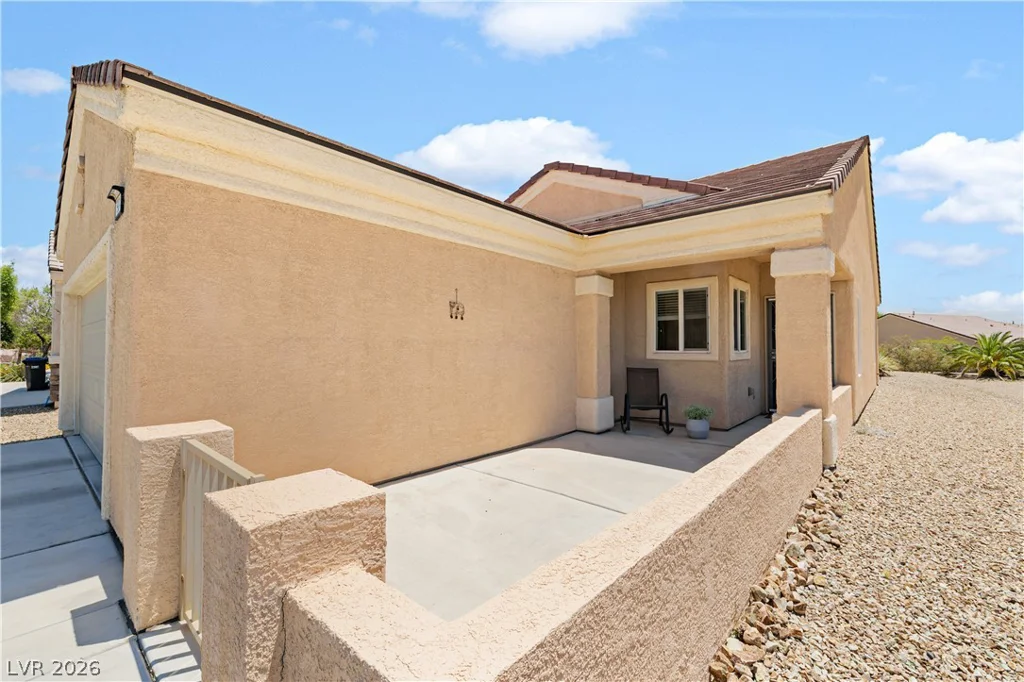 7904 Broadwing, North Las Vegas, NV 89084