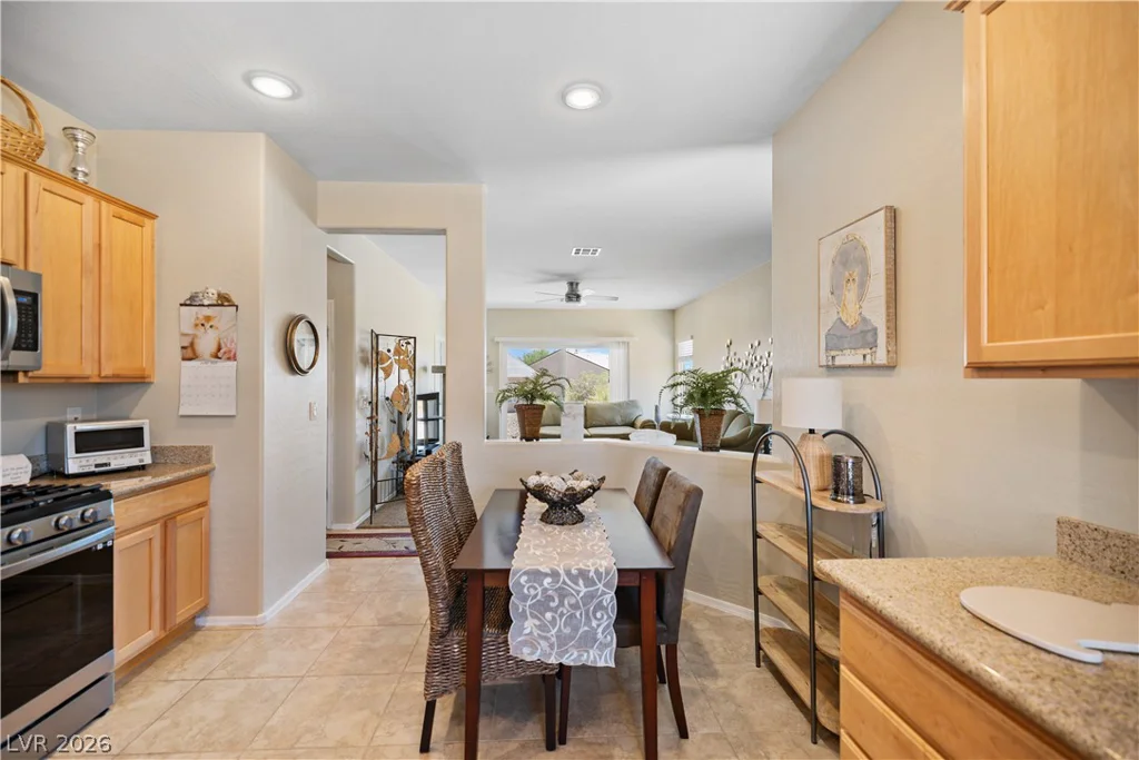 7904 Broadwing, North Las Vegas, NV 89084