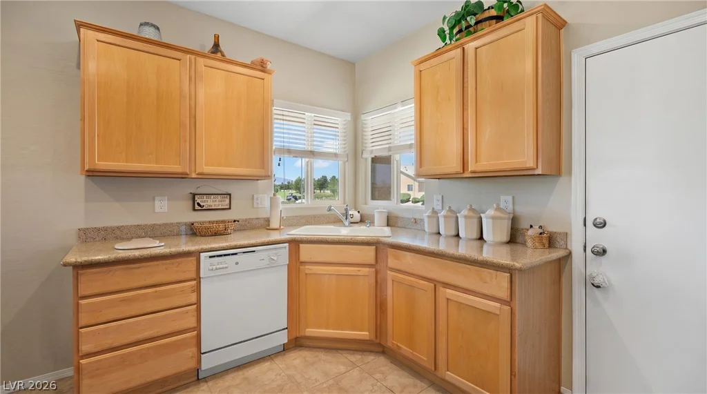 7904 Broadwing, North Las Vegas, NV 89084