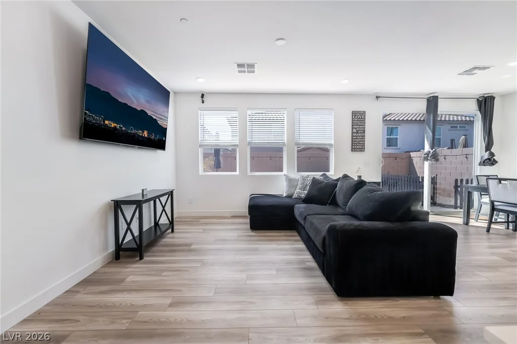 670 Tranquil Bay, Henderson, NV 89002