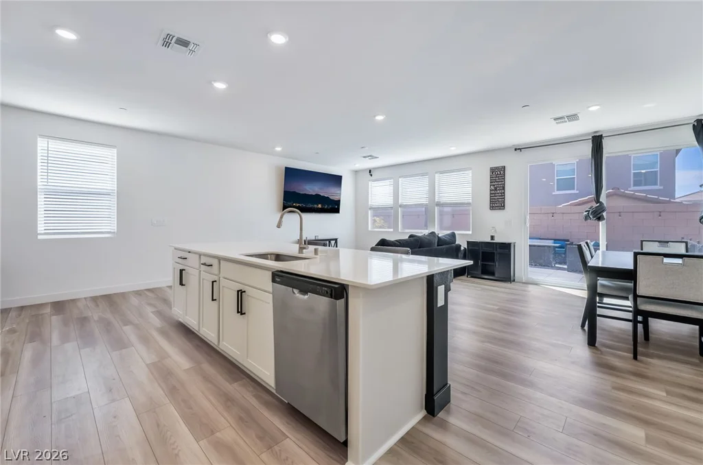 670 Tranquil Bay, Henderson, NV 89002