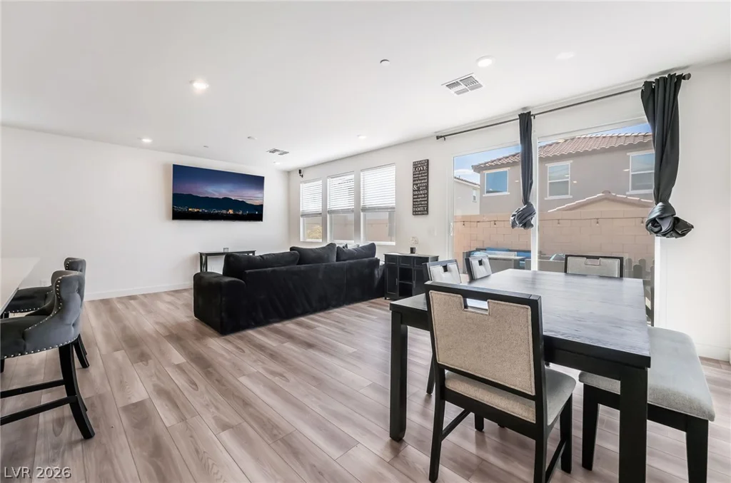 670 Tranquil Bay, Henderson, NV 89002