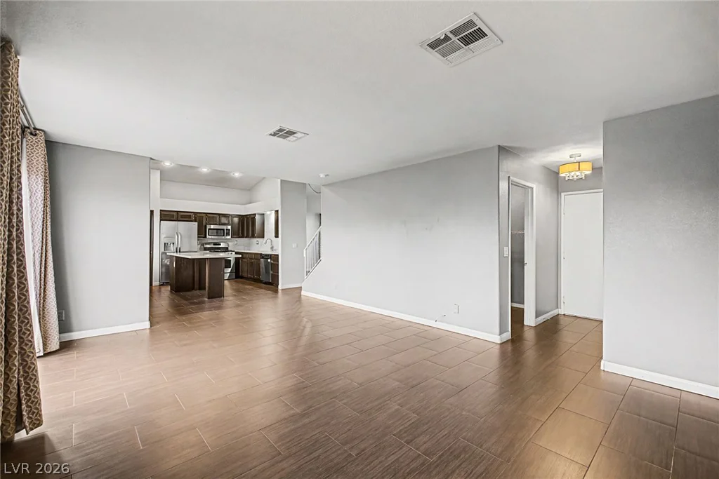 9329 Mountain Rise, Las Vegas, NV 89129