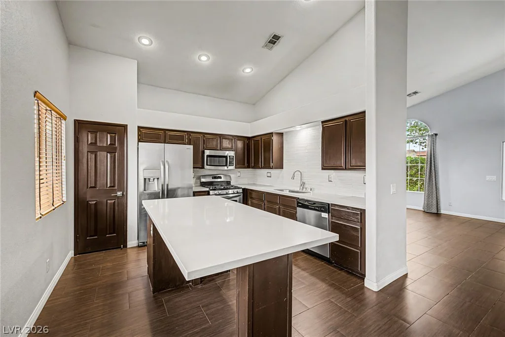 9329 Mountain Rise, Las Vegas, NV 89129