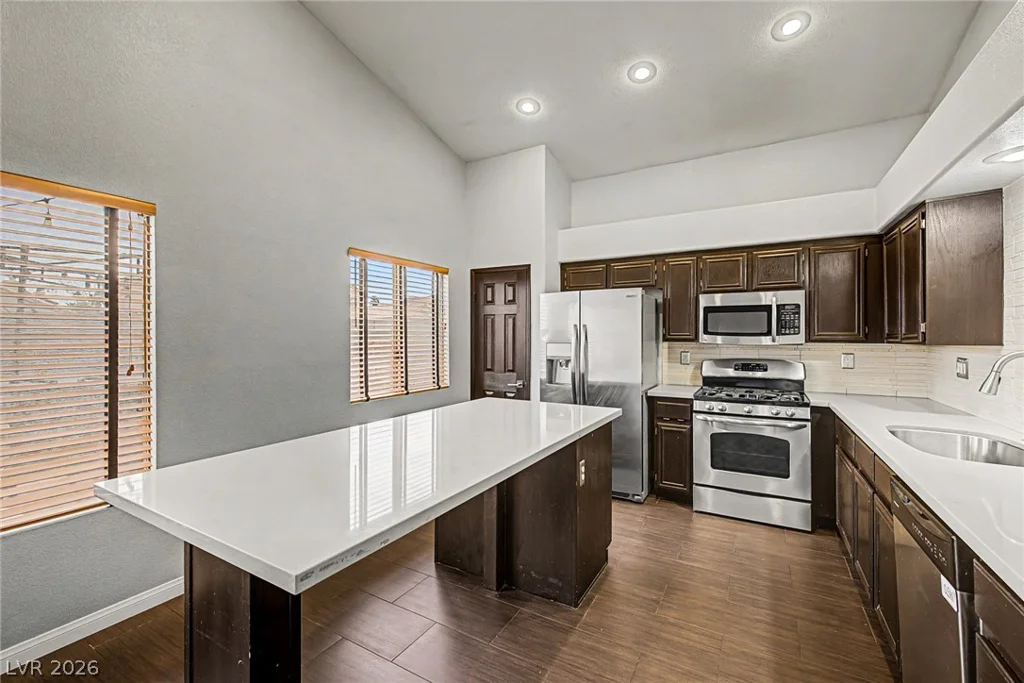 9329 Mountain Rise, Las Vegas, NV 89129