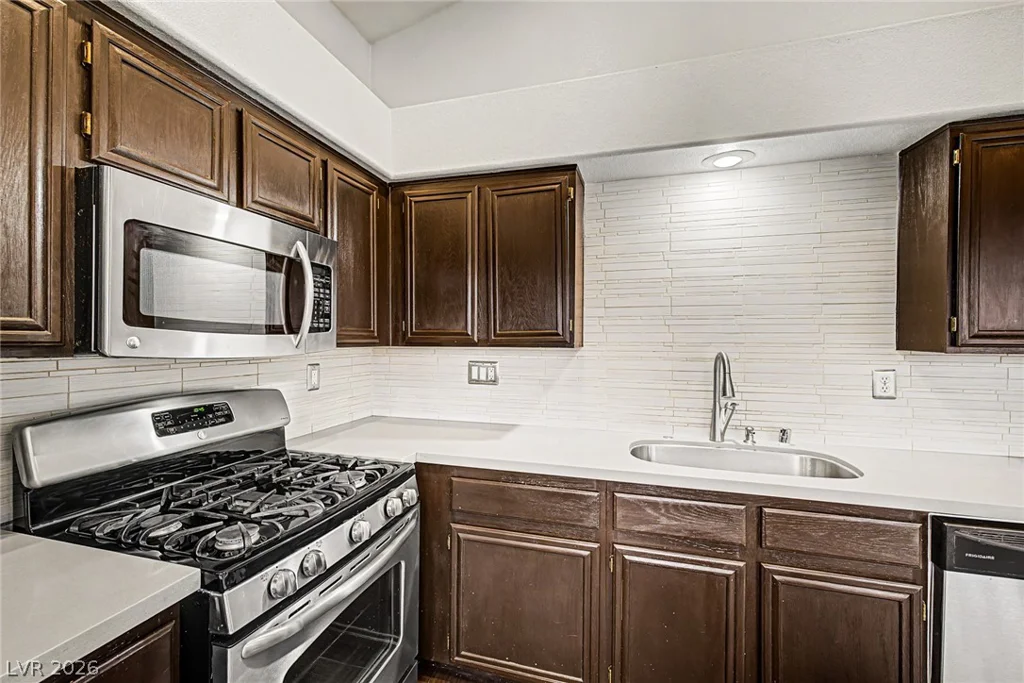 9329 Mountain Rise, Las Vegas, NV 89129