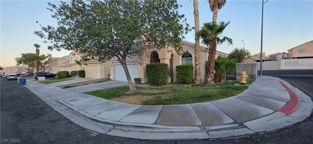 9329 Mountain Rise, Las Vegas, NV 89129