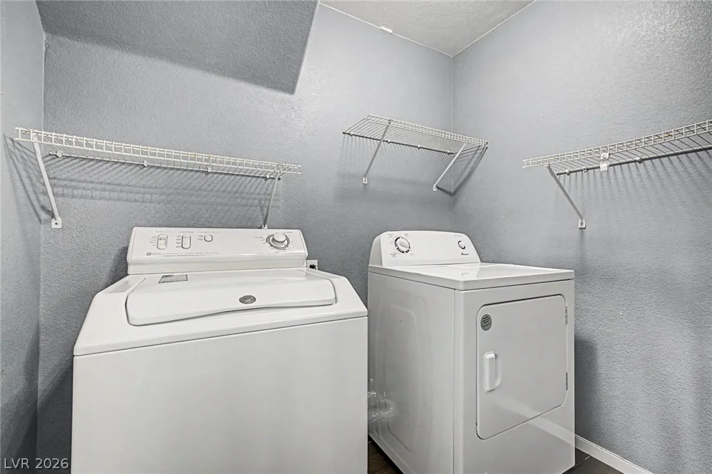 9329 Mountain Rise, Las Vegas, NV 89129