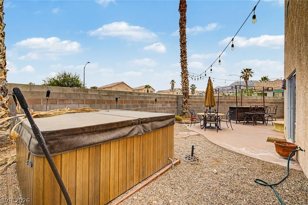 9329 Mountain Rise, Las Vegas, NV 89129