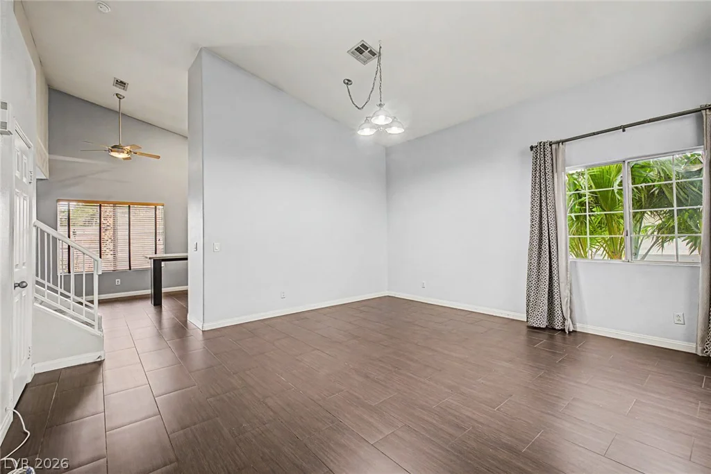 9329 Mountain Rise, Las Vegas, NV 89129
