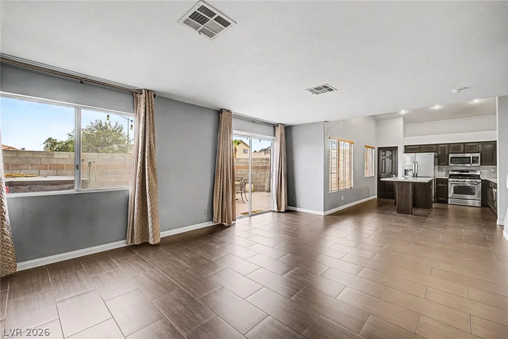 9329 Mountain Rise, Las Vegas, NV 89129