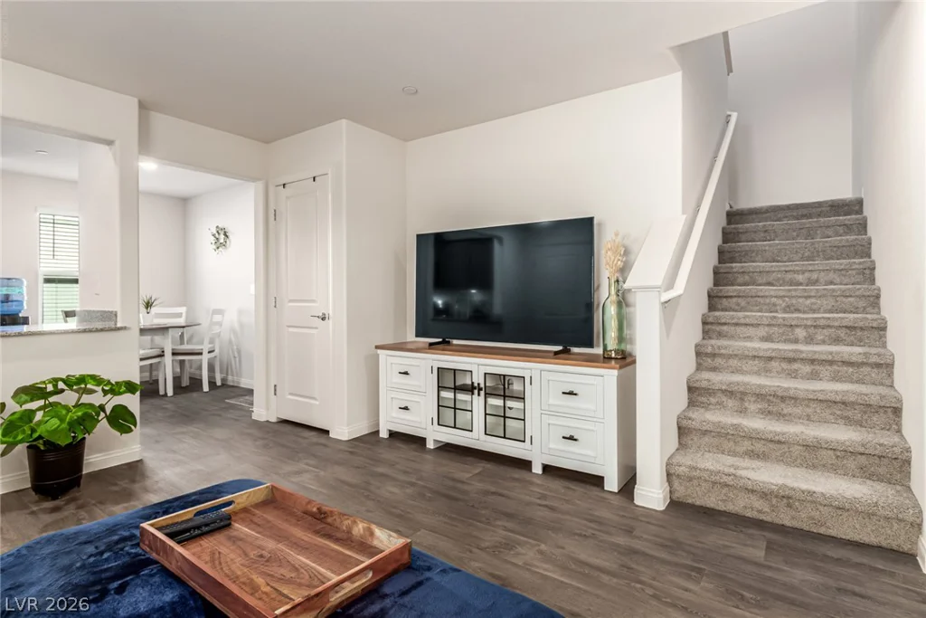 2829 Champagne Gold, North Las Vegas, NV 89086