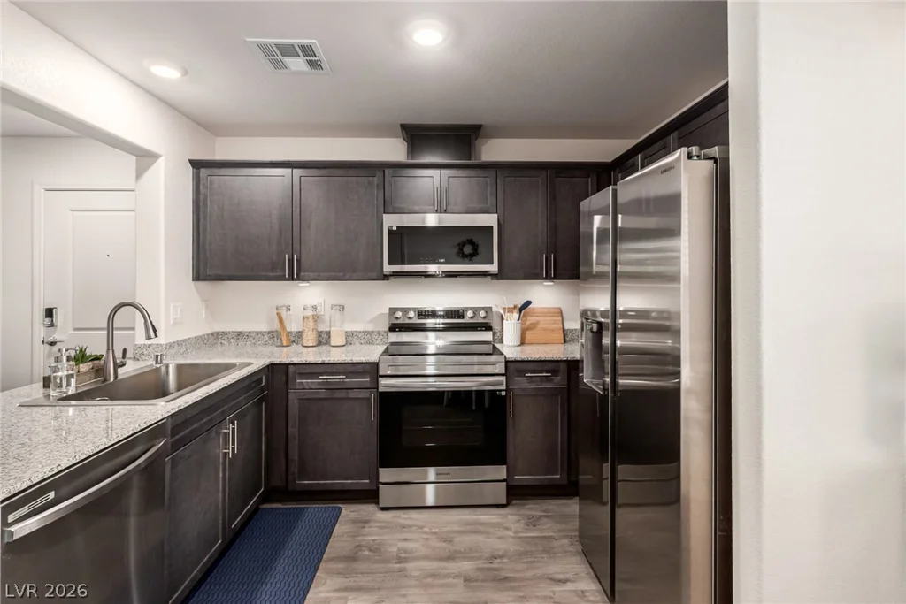 2829 Champagne Gold, North Las Vegas, NV 89086