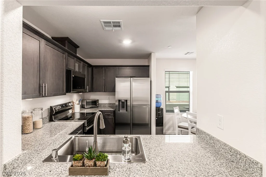 2829 Champagne Gold, North Las Vegas, NV 89086