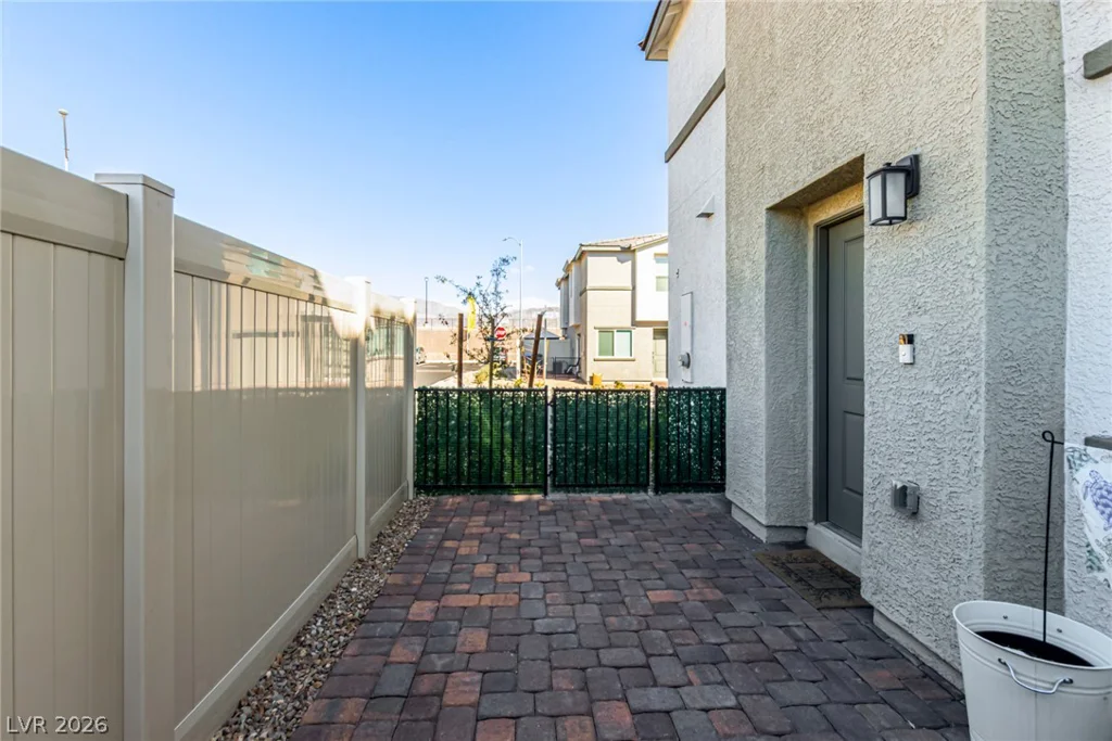 2829 Champagne Gold, North Las Vegas, NV 89086