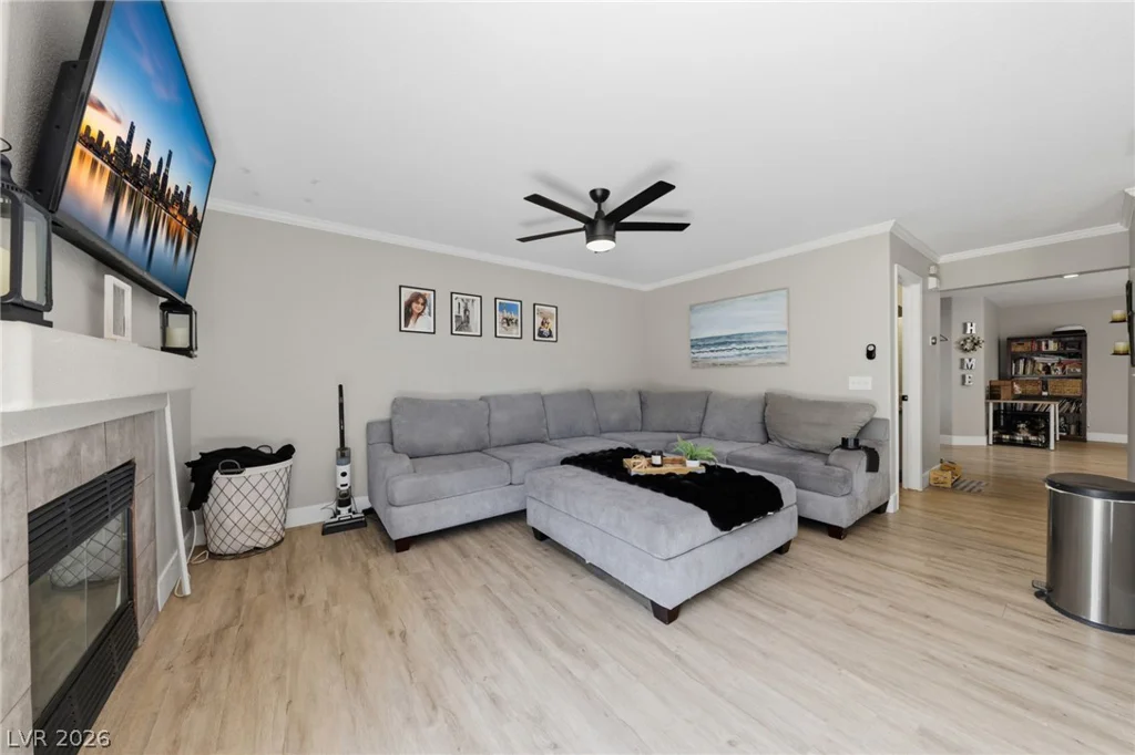 9825 Via Delores, Las Vegas, NV 89117