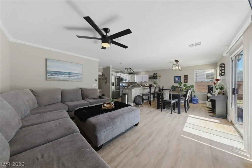9825 Via Delores, Las Vegas, NV 89117