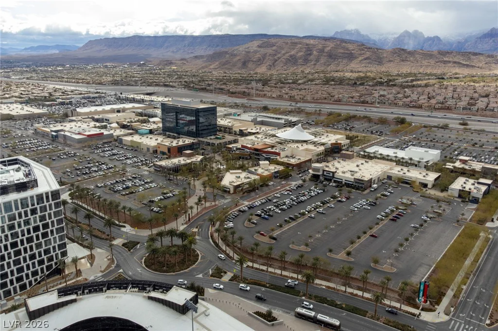 9825 Via Delores, Las Vegas, NV 89117