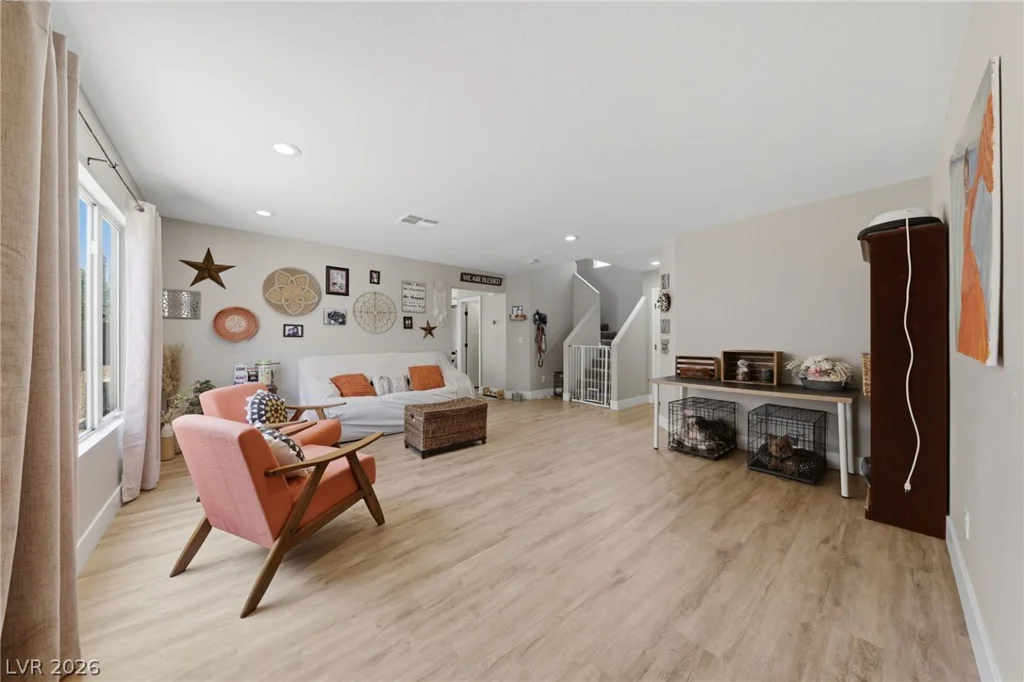 9825 Via Delores, Las Vegas, NV 89117