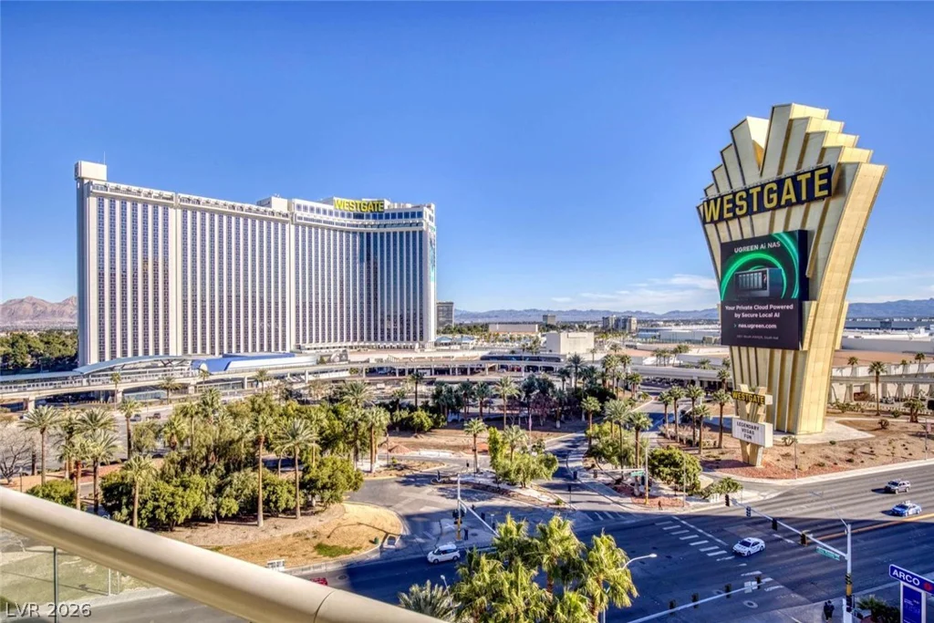 2857 Paradise, Las Vegas, NV 89109