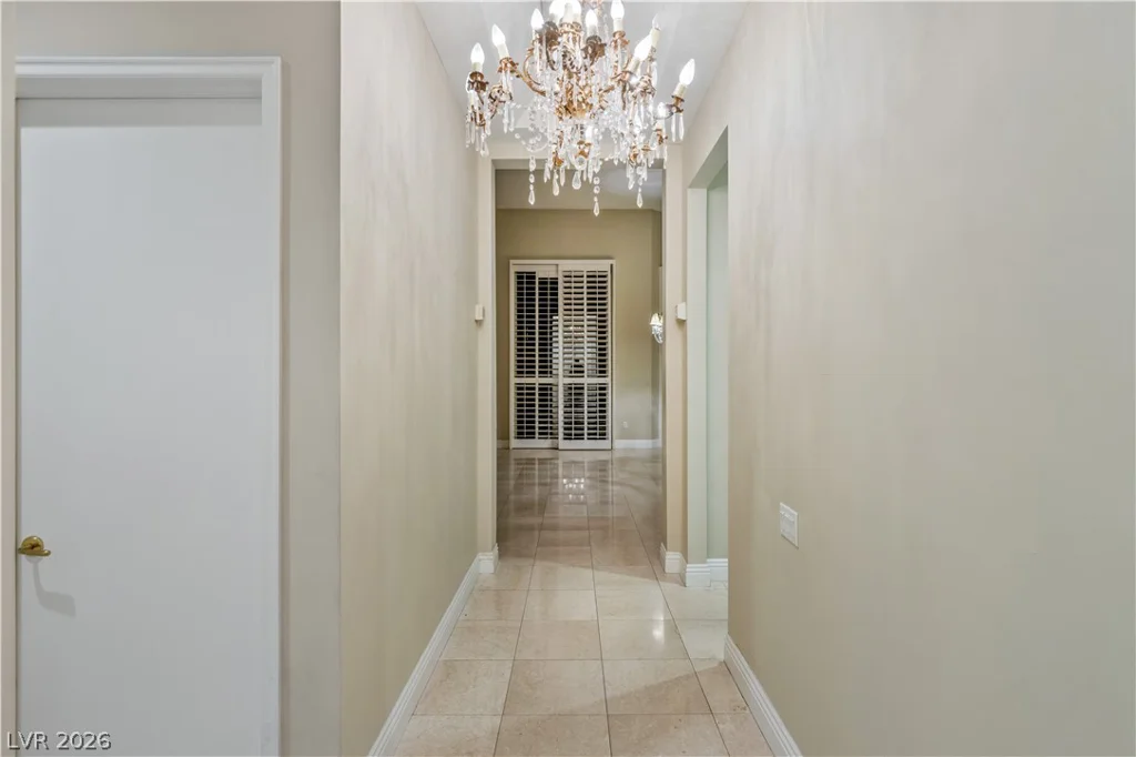 2747 Paradise, Las Vegas, NV 89109