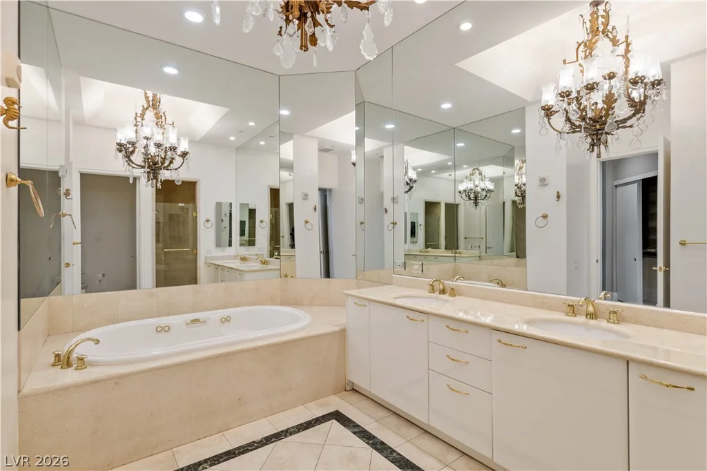 2747 Paradise, Las Vegas, NV 89109