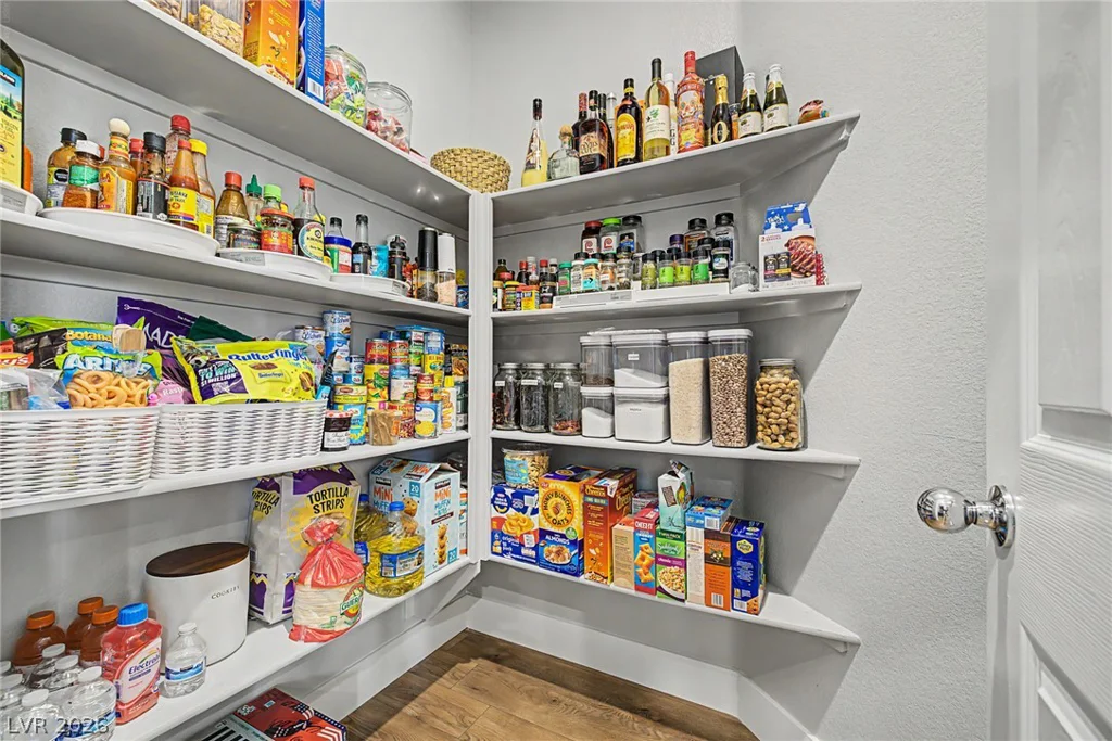 6326 Highledge, North Las Vegas, NV 89081