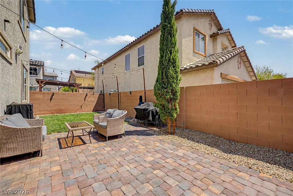 6326 Highledge, North Las Vegas, NV 89081