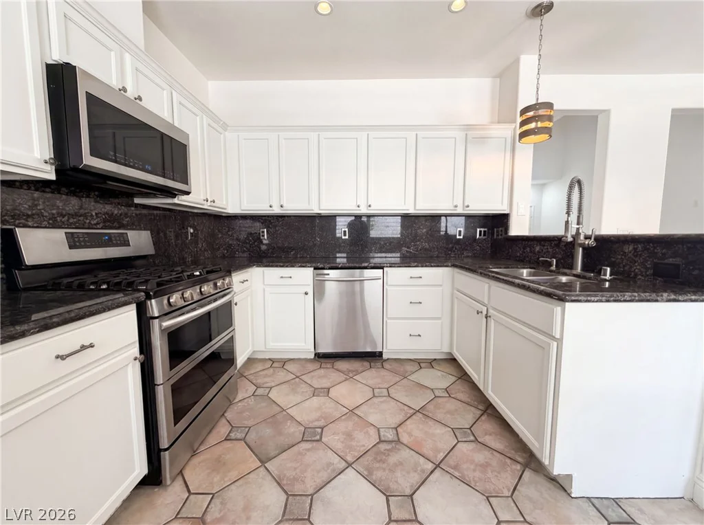 1863 Poetic Valley, Henderson, NV 89012