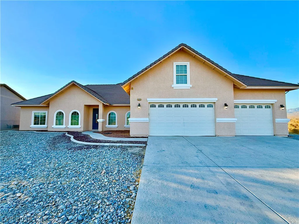 580 Hickory, Pahrump, NV 89048