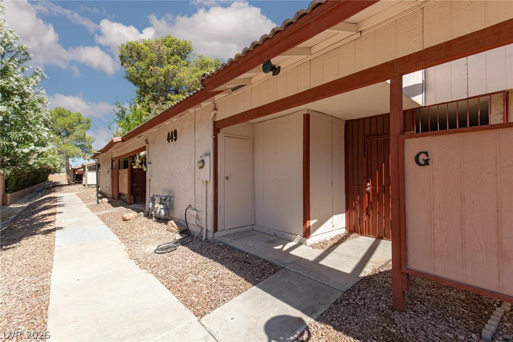 449 Lamb, Las Vegas, NV 89110