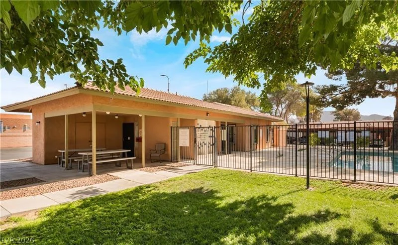 449 Lamb, Las Vegas, NV 89110