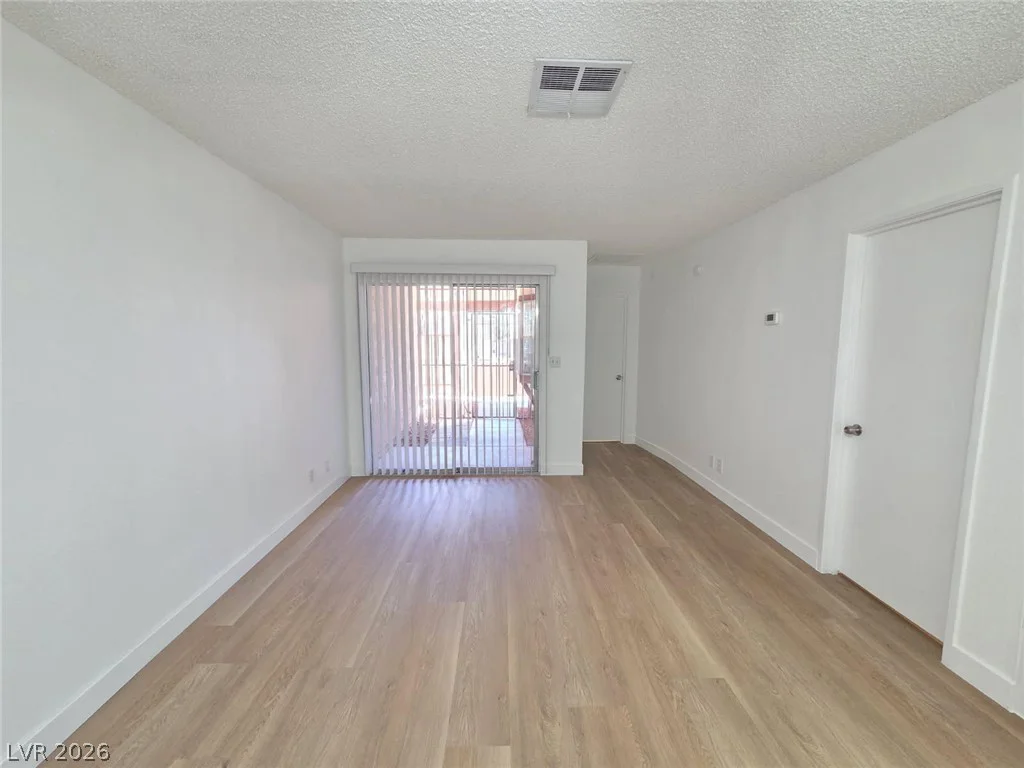 449 Lamb, Las Vegas, NV 89110